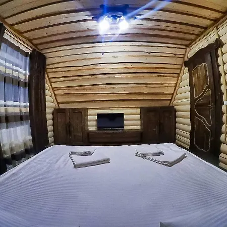 Hata Zustrich Буковель