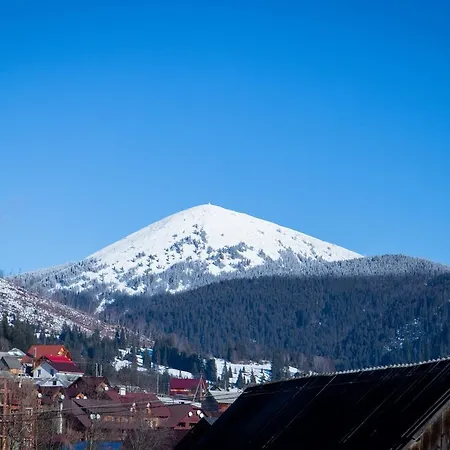 Hata Zustrich