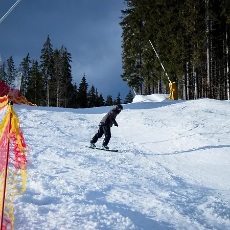 Hata Zustrich Alojamento de Turismo Selvagem *