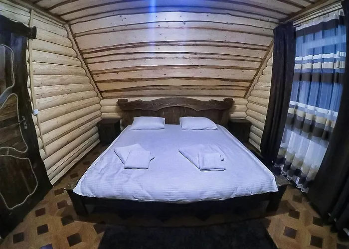 Hata Zustrich Alojamento de Turismo Selvagem Bukovel